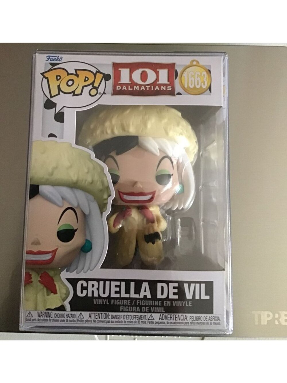 Funko Pop Disney Cruella De Vil #1663 101 Dalmatians Movie Villain Heavy Protect